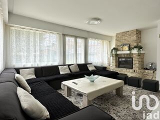  Maison � vendre 4 pi�ces 185 m�