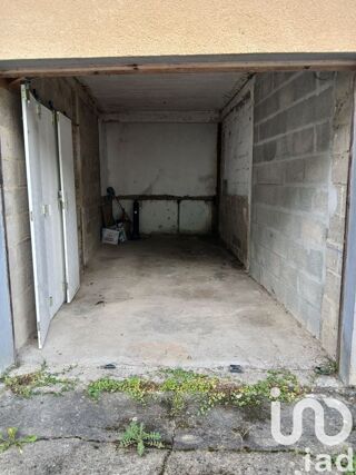  Parking / Garage  vendre 13 m