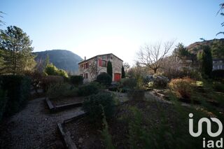  Maison � vendre 10 pi�ces 235 m�