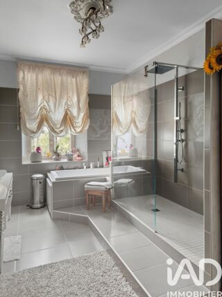  Maison � vendre 11 pi�ces 375 m�