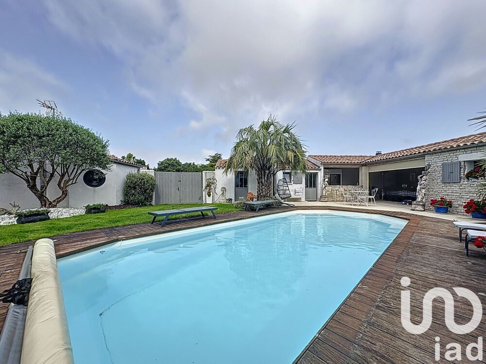 � vendre  Villa Charron (17230)