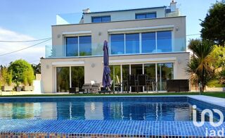  Maison  vendre 10 pices 265 m