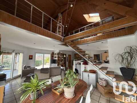   Vente Maison/villa 7 pices Maison - 7 pice(s) - 166 m