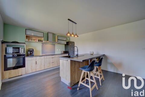   Vente Maison de village 6 pi�ces Maison - 6 pi�ce(s) - 160 m�