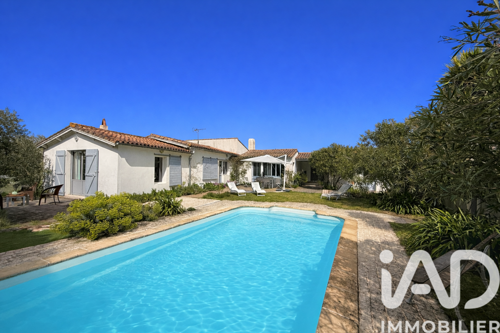 � vendre  Maison Loix (17111)