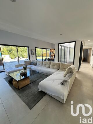  Maison � vendre 8 pi�ces 236 m�