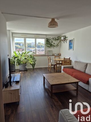  Appartement � vendre 5 pi�ces 86 m�