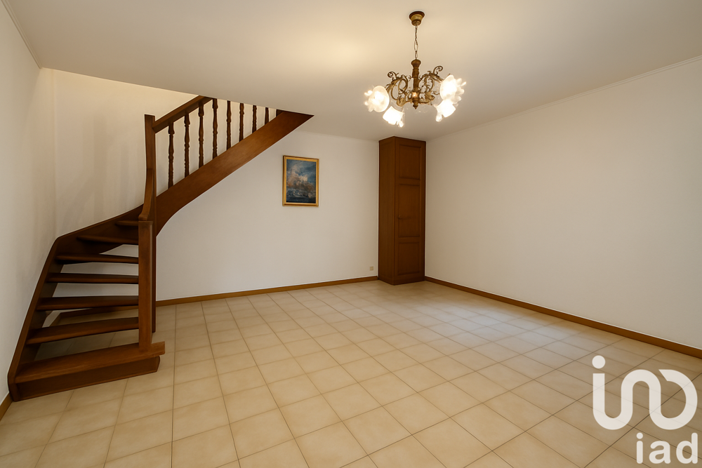 Vente Maison Vente Maison de ville 3 pices Nmes