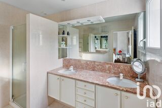  Maison � vendre 8 pi�ces 204 m�