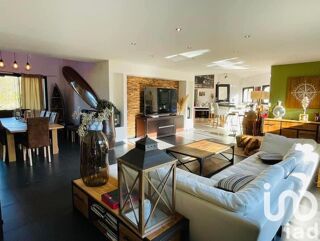  Maison  vendre 12 pices 400 m