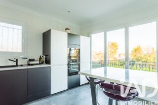  Maison � vendre 8 pi�ces 208 m�