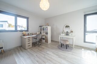  Villa � vendre 7 pi�ces 220 m�