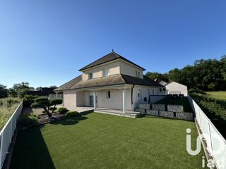  Maison � vendre 7 pi�ces 205 m�