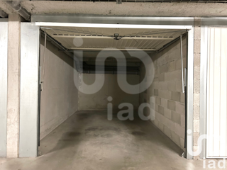  Parking / Garage  vendre 13 m