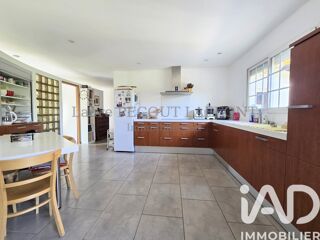  Maison � vendre 7 pi�ces 214 m�