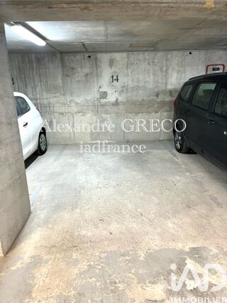  Parking / Garage � vendre 12 m�