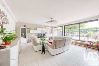  Appartement  vendre 5 pices 104 m