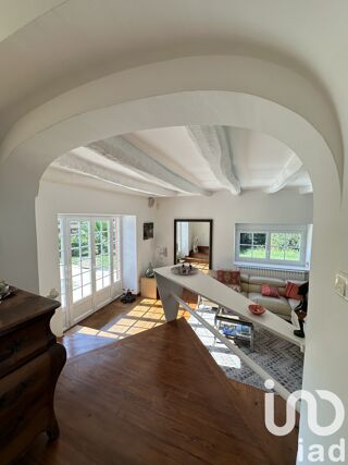  Maison � vendre 8 pi�ces 221 m�