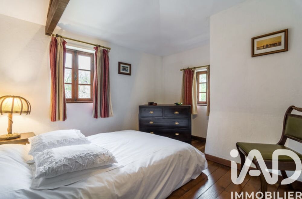 � vendre  Maison Mazeyrolles (24550)