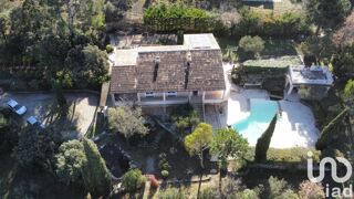  Maison � vendre 6 pi�ces 216 m�