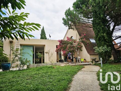   Vente Maison d'architecte 7 pi�ces Villa - 7 pi�ce(s) - 232 m�