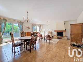  Maison  vendre 8 pices 166 m