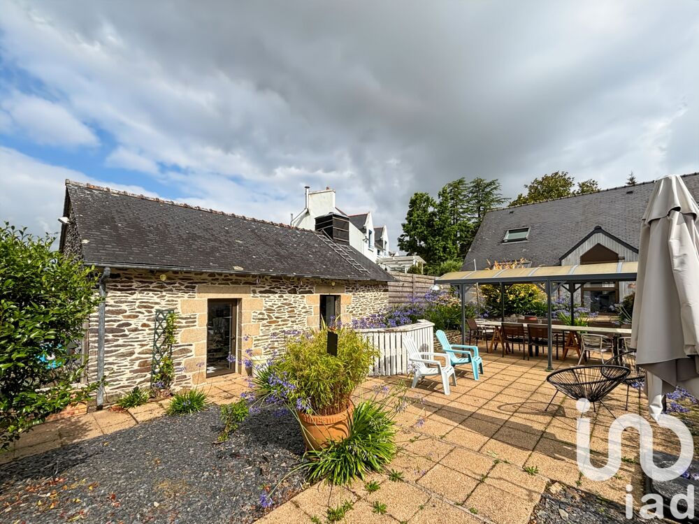 � vendre  Maison Saint-Hernin (29270)