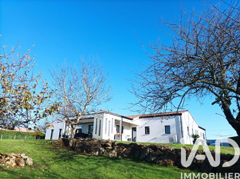 Vente Villa Vente Maison d'architecte 7 pi�ces Soulignonne