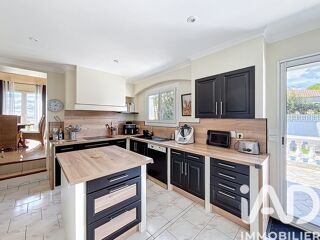  Maison � vendre 5 pi�ces 240 m�