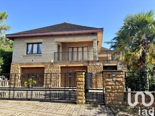  Maison  vendre 7 pices 300 m