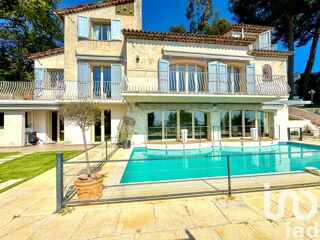  Villa  vendre 10 pices 313 m
