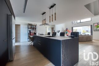  Villa  vendre 7 pices 180 m