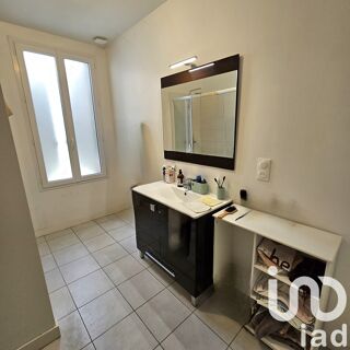  Immeuble � vendre 210 m�