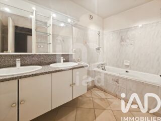  Appartement � vendre 3 pi�ces 77 m�