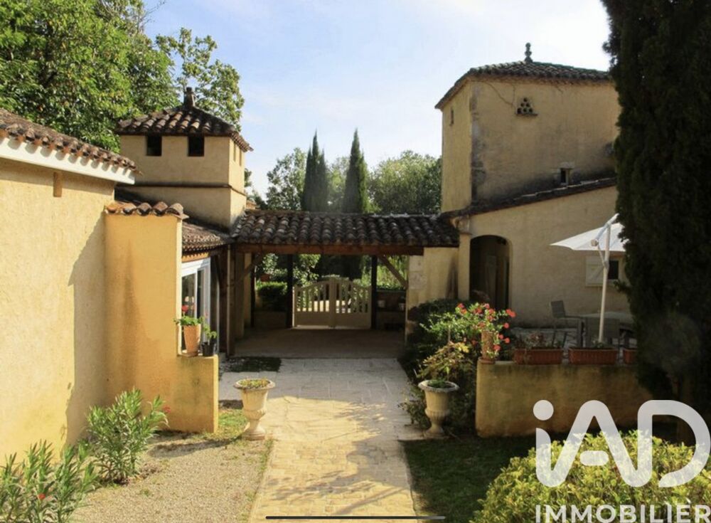 � vendre  Maison Mazeyrolles (24550)