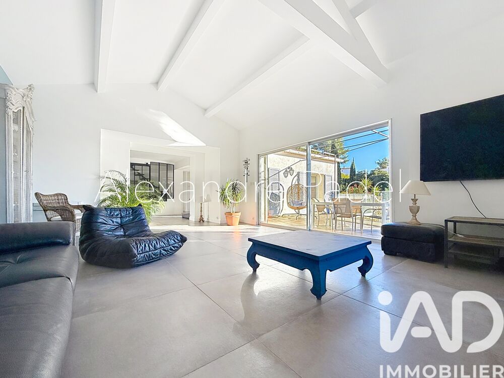� vendre  Villa Carqueiranne (83320)