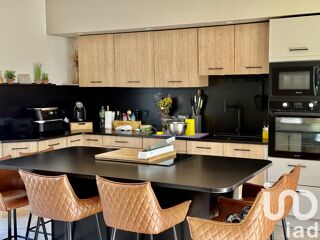  Maison  vendre 5 pices 225 m