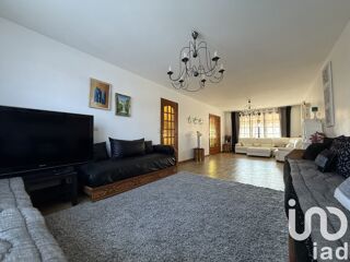  Maison  vendre 8 pices 237 m