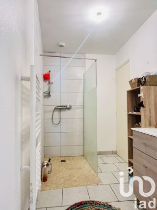  Immeuble  vendre 180 m
