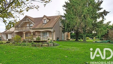   Vente Maison/villa 9 pices Maison - 9 pice(s) - 244 m