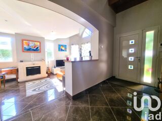  Maison  vendre 9 pices 202 m