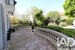  Maison � vendre 10 pi�ces 305 m�