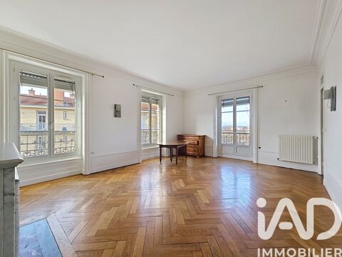  Appartement � louer 4 pi�ces 121 m�