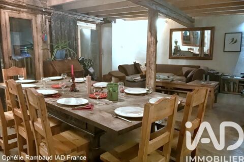  Vente Maison de village 7 pi�ces Maison - 7 pi�ce(s) - 184 m�