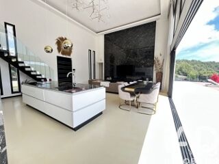  Maison � vendre 7 pi�ces 190 m�