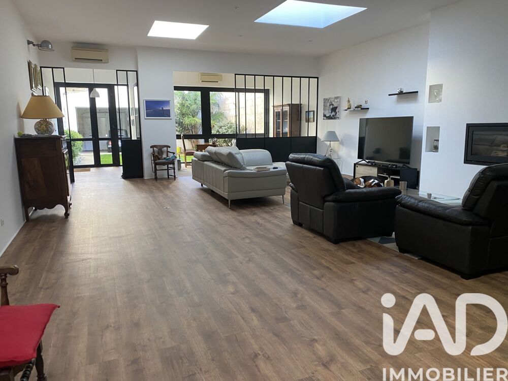 � vendre  Villa Rochefort (17300)