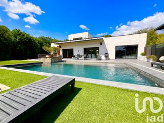  Maison � vendre 6 pi�ces 218 m�