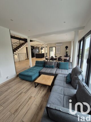  Villa � vendre 8 pi�ces 250 m�