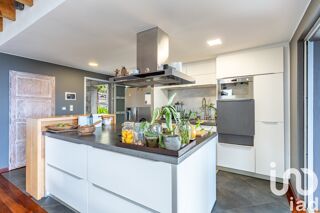  Maison � vendre 8 pi�ces 274 m�