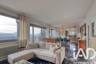  Maison � vendre 8 pi�ces 233 m�